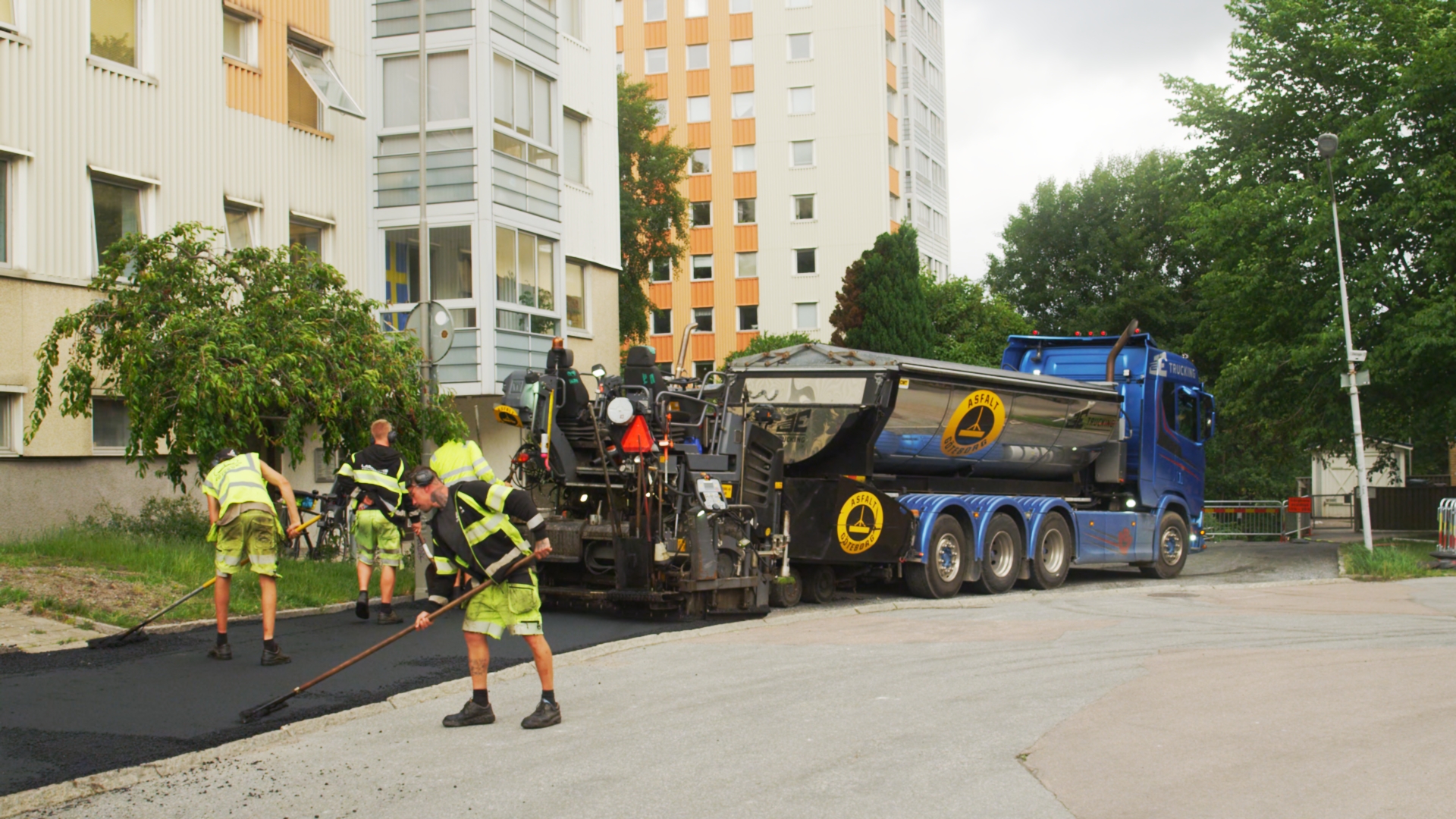 Nylagd asfaltuppfart i Jönköping